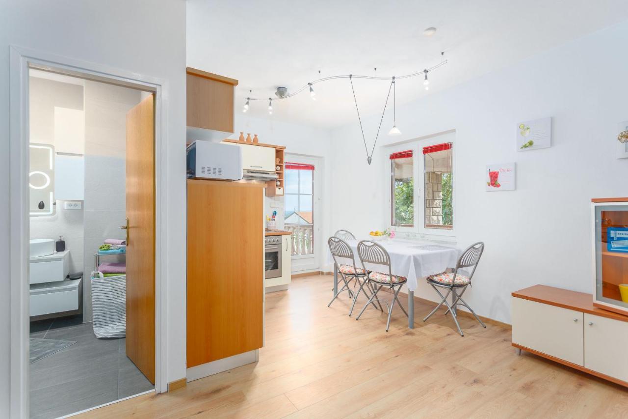 Apartment Marko Kornić Kültér fotó